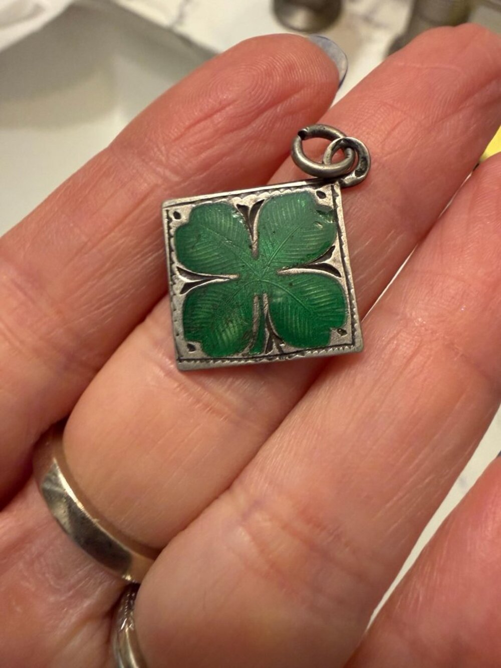 Four leaf clover pendant